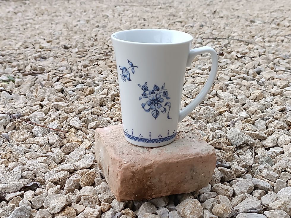 Miniature : Mug  évasé en porcelaine "Fleurs d'Azur"