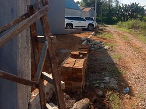 DIDUGA LANGGAR ATURAN RUMAH SUBSIDI, DPP LSM GEMPA INDONESIA DESAK PUPR GOWA PANGGIL DEVELOPER GRIYA MAS PACCELLEKANG