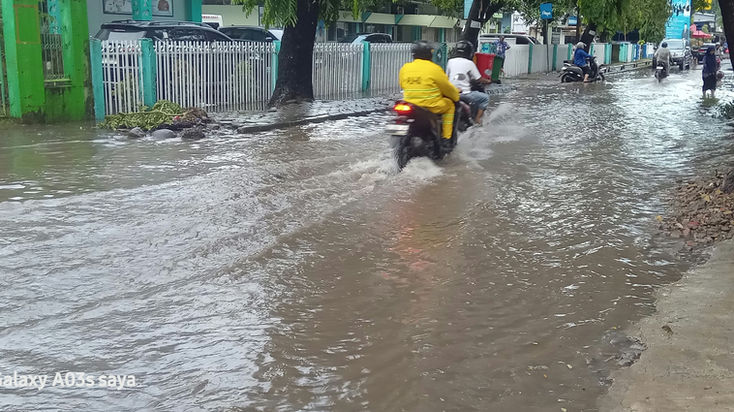 Banjir Rendam Somba Opu: Minimnya Perhatian Drainase Pemkab Gowa Disorot Warga