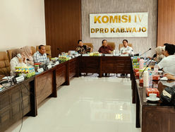 L-GERAK dan LMAPJ Pertanyakan Kejelasan Anggaran Proyek Dispora Wajo