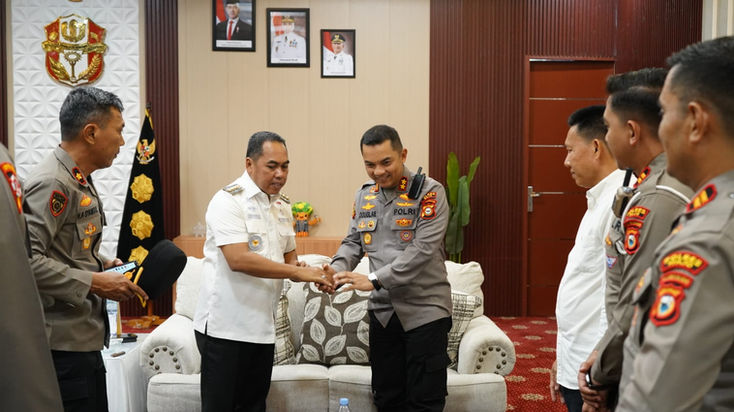 Perkuat Sinergi, Pimpinan dan Anggota DPRD Wajo Sambut Hangat Kunjungan Silaturahmi Kapolres Wajo yang Baru