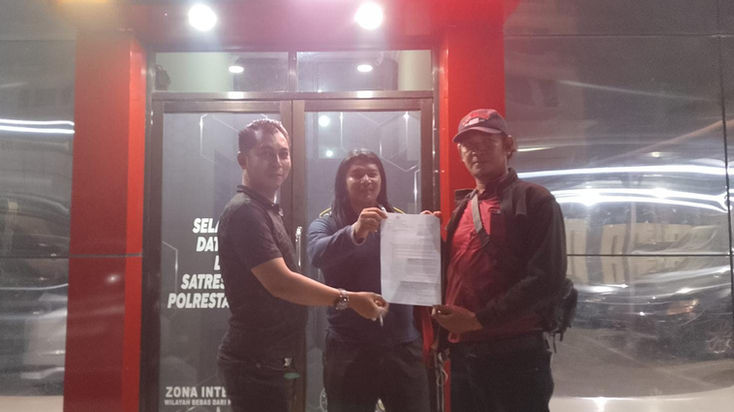 A. Nasrun Dg Tarang Bersama Kuasa Hukumnya Resmi Laporkan Kasus Pencemaran Nama Baik Di Polresta Gowa