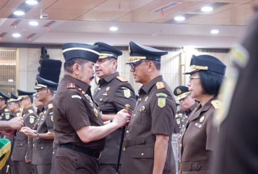 Tongkat Estafet Kepemimpinan Kejati Sulsel Bergulir Dr Sila H Pulungan Resmi Dilantik Dr Didik Farkhan Promosi Sebagai Sesjampidsus