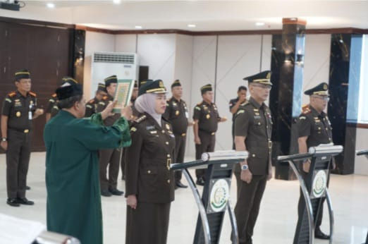 Kajati Sulsel Muhammad Syarifuddin Lantik Asbin Aspidsus dan Kajari Wajo Ingatkan Penegakan Hukum Berintegritas dan Humanis