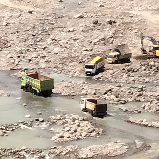 Merasa Kebal Hukum, Aktivitas Penambangan Ilegal Di Sungai Jeneberang Parangloe Terus Berjalan, APH Membisu !!!