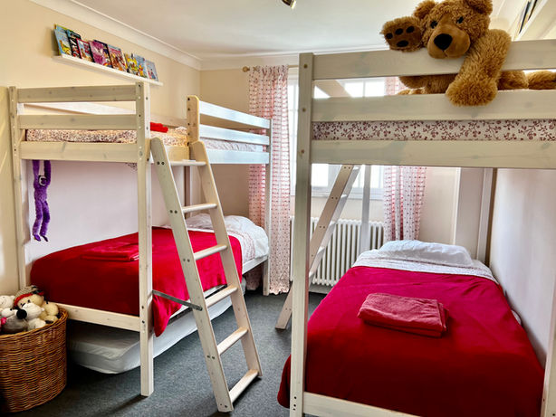 Beach Holidays France, Beau Rivage, Vendee,  child-friendly villa, holiday home, vacation home, holiday gite, heated pool, fenced pool, private pool, sandy beaches, beach,  village, baby, toddler, hot tub