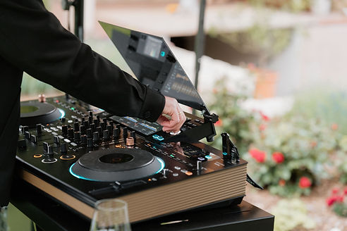 Julia Hess Fotografie-Weingut Dr. Köhler-250623-029.jpg