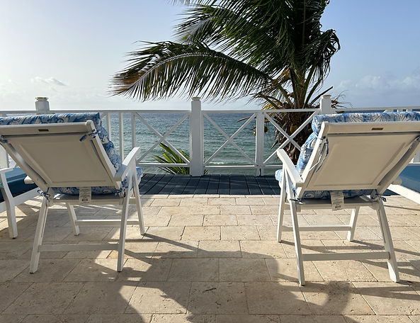 Waterfront views & Scenic Views: Beachhouse Bliss