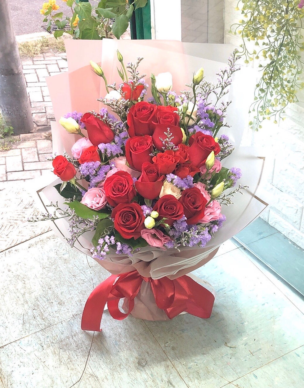 縮圖：紅玫瑰桔梗花束 （可選支數）Red Rose bouquet RECBLP10