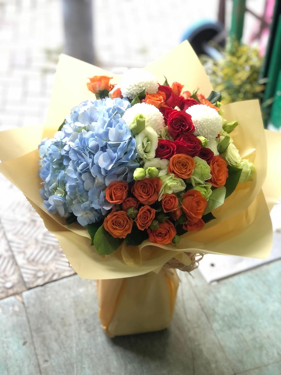 Thumbnail: Hydrangea bouquet (larger or more colors available) HY301