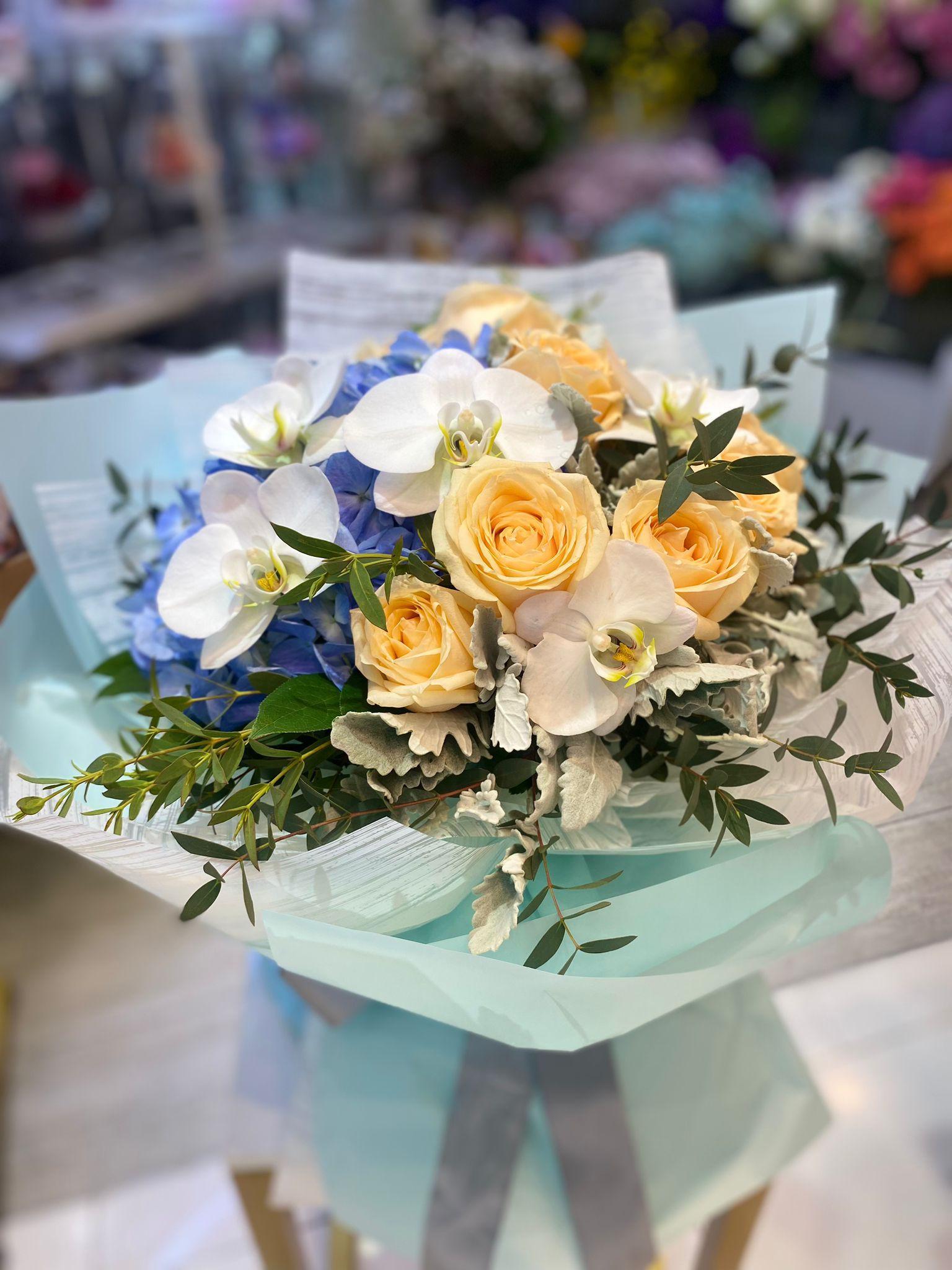 蝴蝶蘭玫瑰繡球花束 Orchid Rose Bouquet