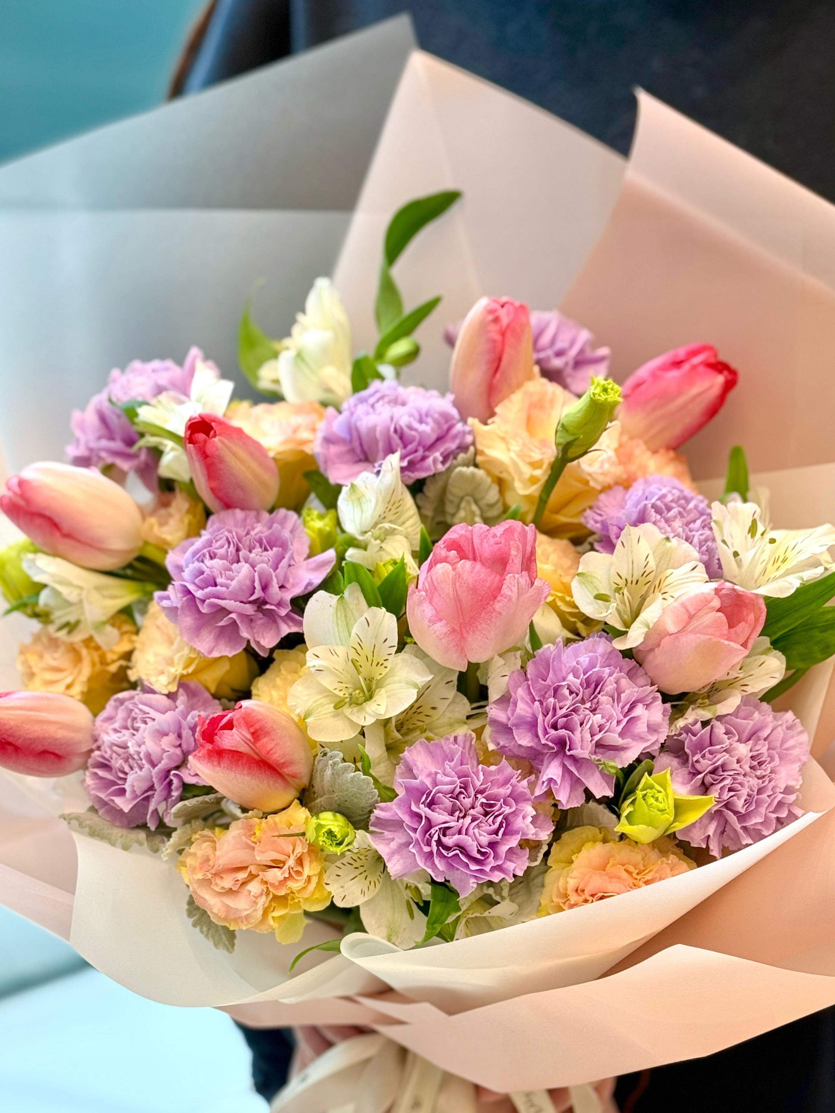 2025母親節花束精選(N)-鬱金香荷蘭康乃馨花束 Tulip carnation Bouquet 25MDB-N