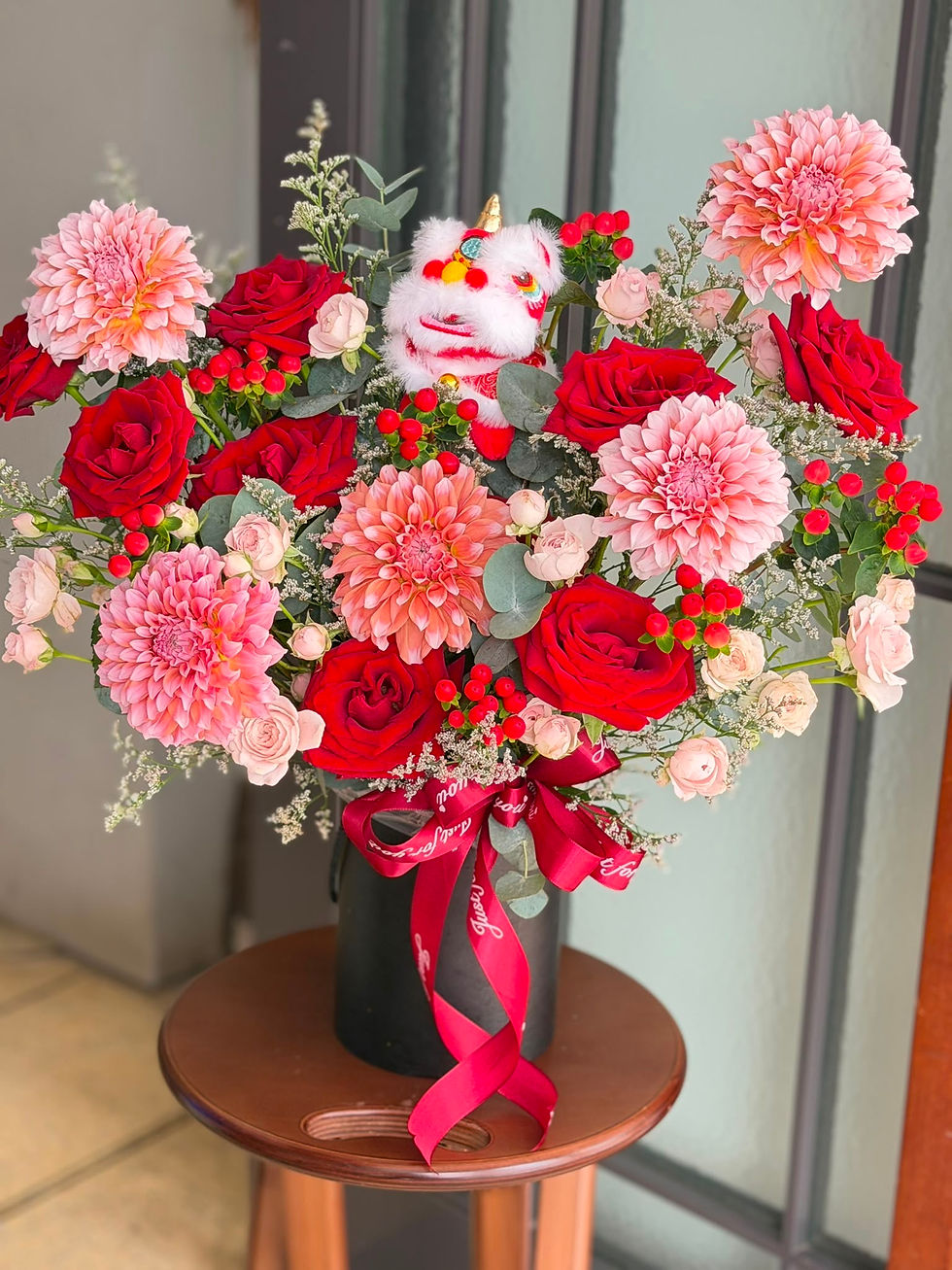 縮圖：醒獅玫瑰大麗花座枱花盒(紅紅火火) BX-ALREDL5