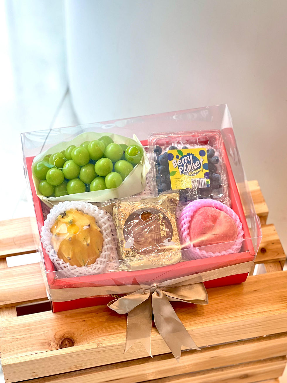 中秋美心雙黃白蓮蓉月餅鮮菓小禮盒 Mid-Autumn Maxim's Moon Cake and Fruit Hamper BOX MF-FB001