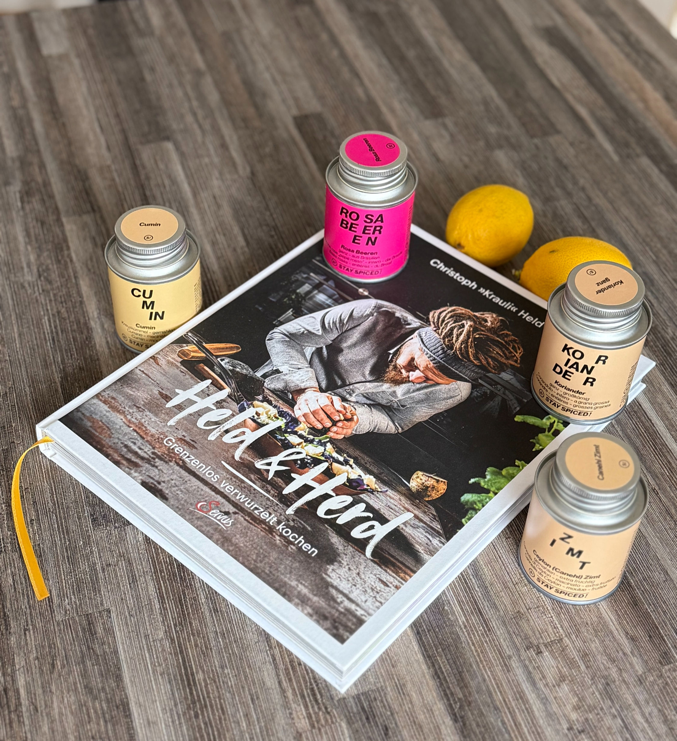 Held & Herd BUNDLE – Kochbuch & 4er Gewürz-Set