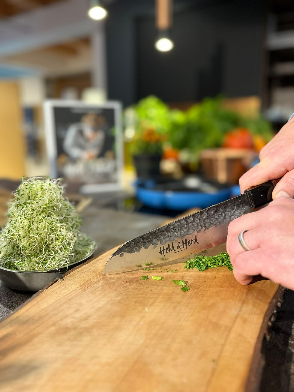 Miniaturbild: Kraulis liebstes Messer – Schärfe trifft Stil (klein)