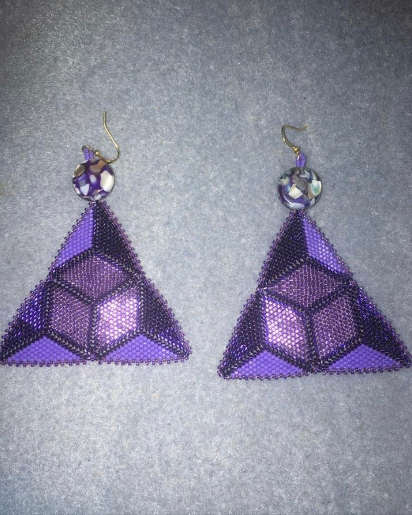 Very flamboyant and exquisite geometrical esrrings