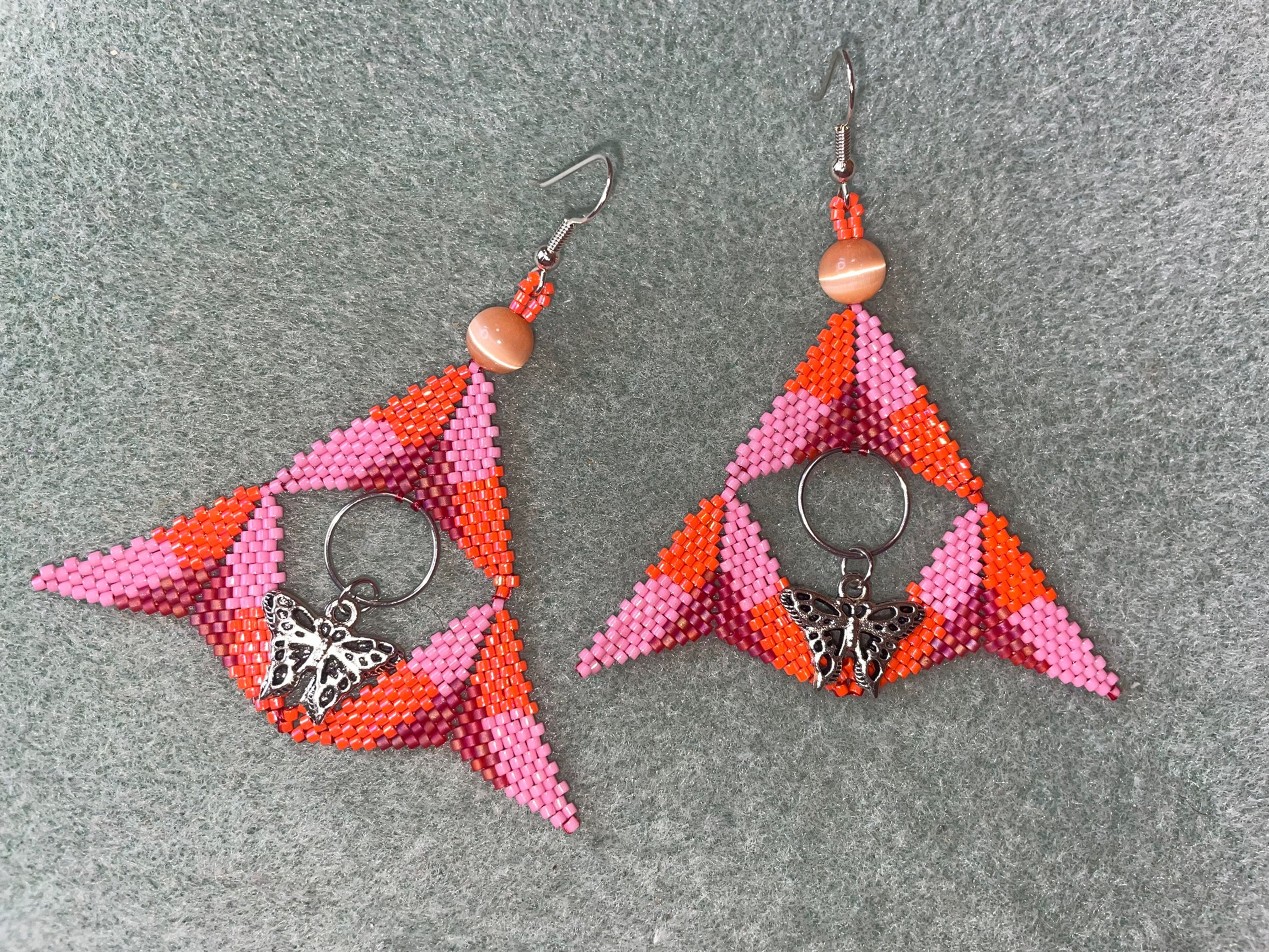 Tri colored pyramid earrings with butterfly