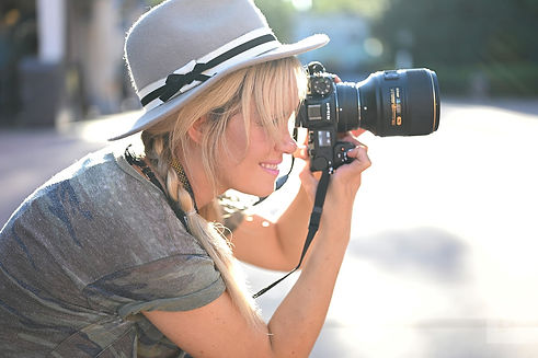 Photographer2 girl.jpg