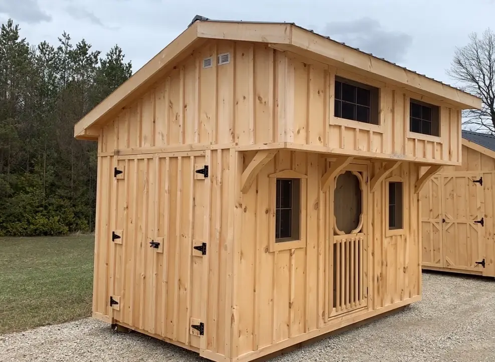 8 x 12 Bunkie w/Loft
8 x 12' Bunkie with 5 x 12' Loft, Ladder
2 – 18″ X 36″ Windows
2 – 18″ X 28″ Windows
Tongue & Groove Man Door & Screen Door, steel roof, solid pine flooring
