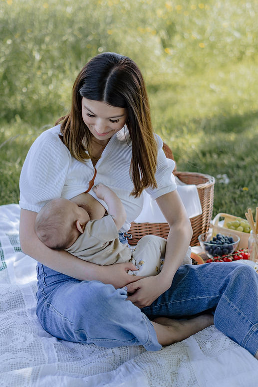the 2 shirt method for breastfeeding.jpg