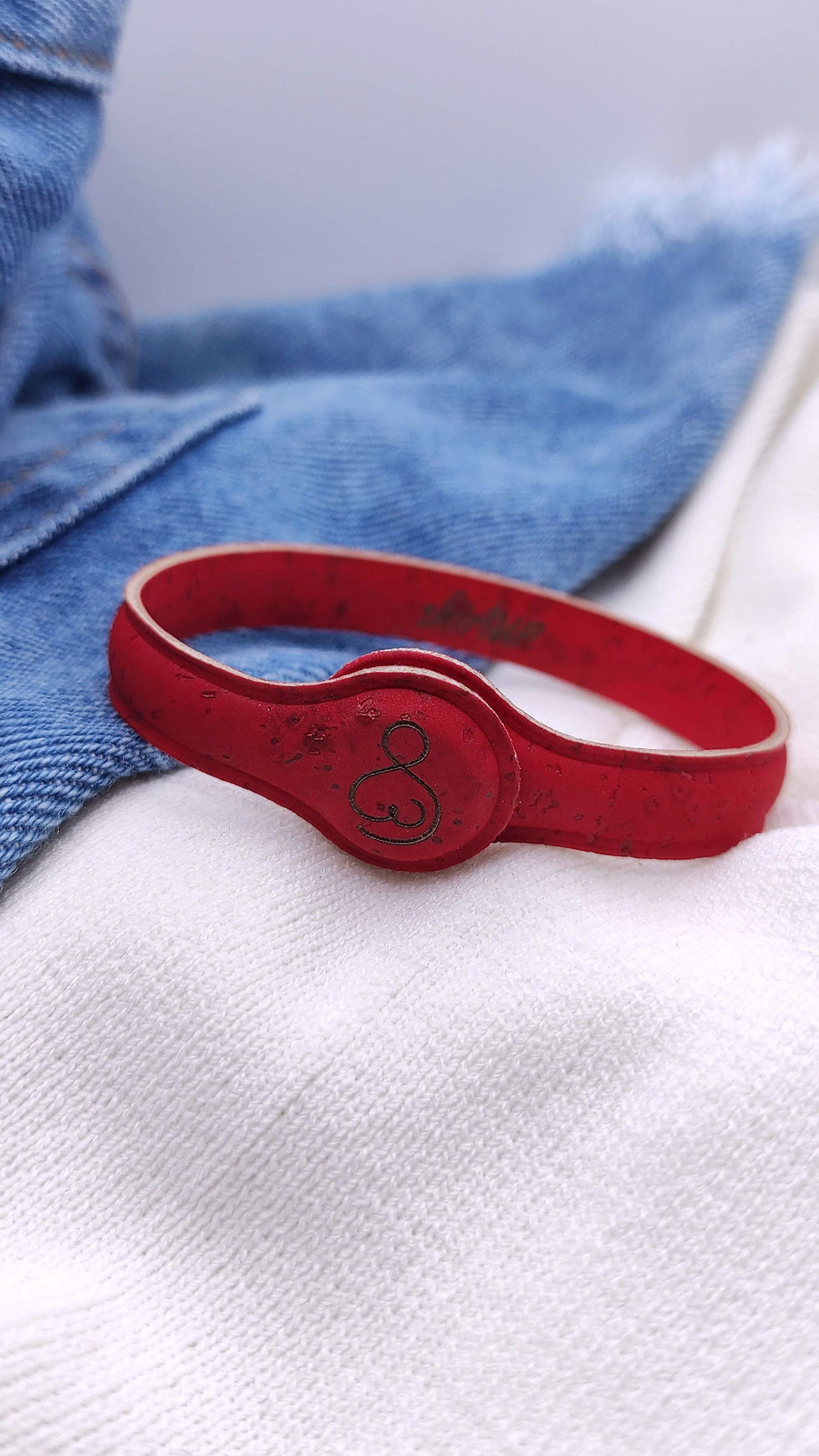 ShirtUP Stillclip – Das praktische Accessoire für stillende Mütter, mit innovativem Magnetsystem.