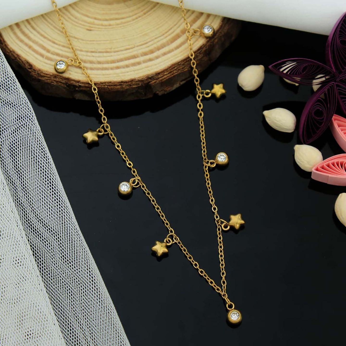 Star Chain Pendant Necklace
