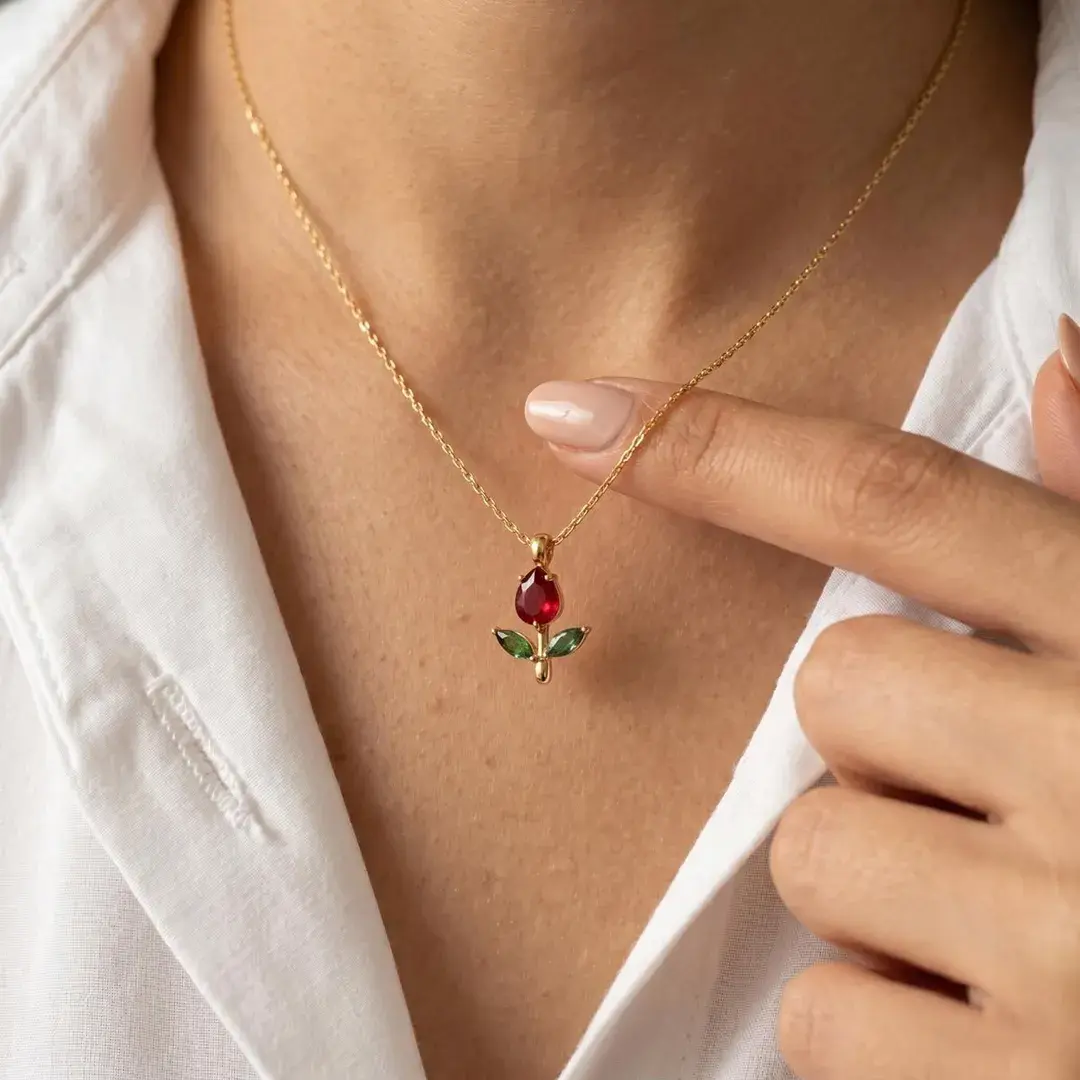 Dainty Tulip Necklace (Red)
