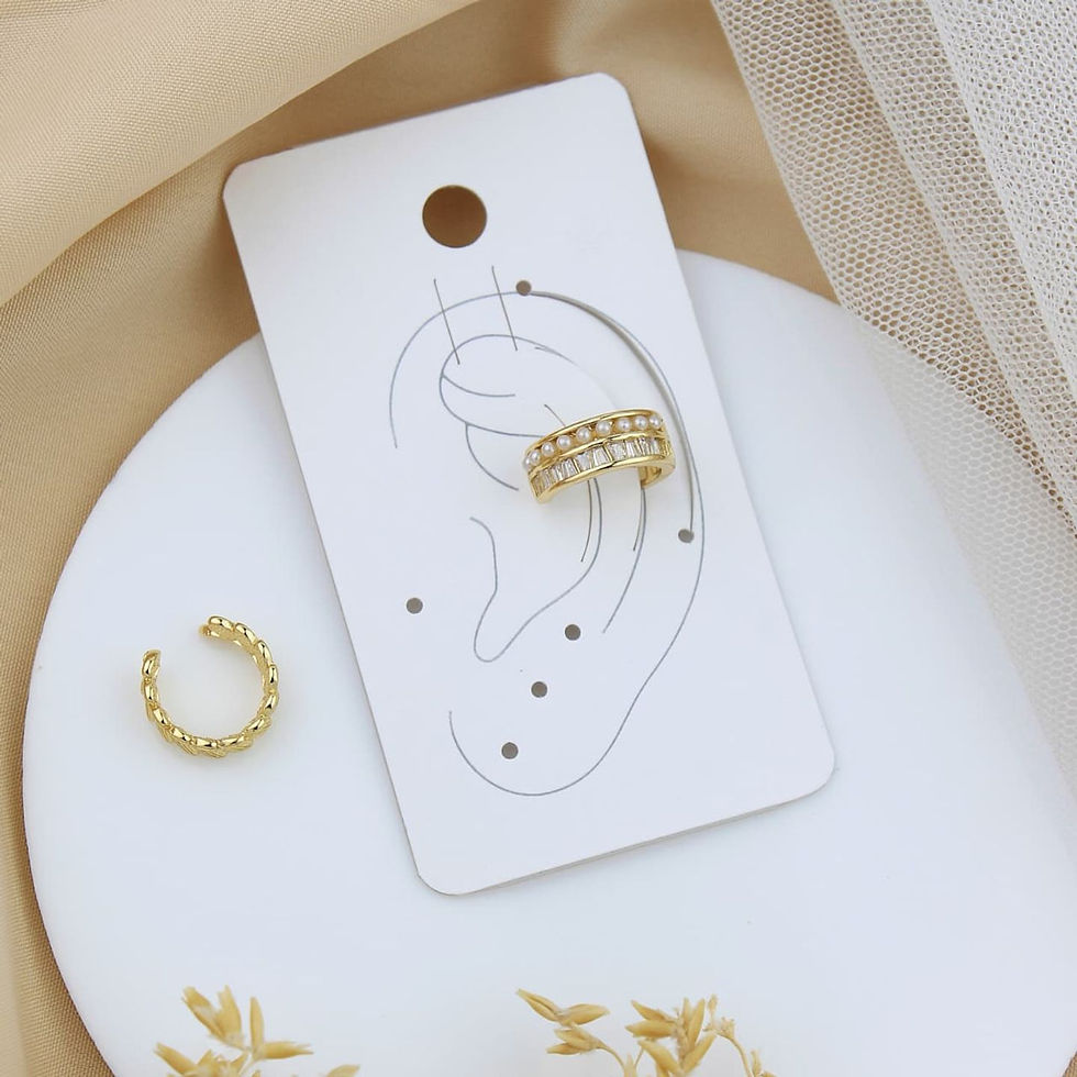 Thumbnail: Pearl Radiance Ear cuff (Single)