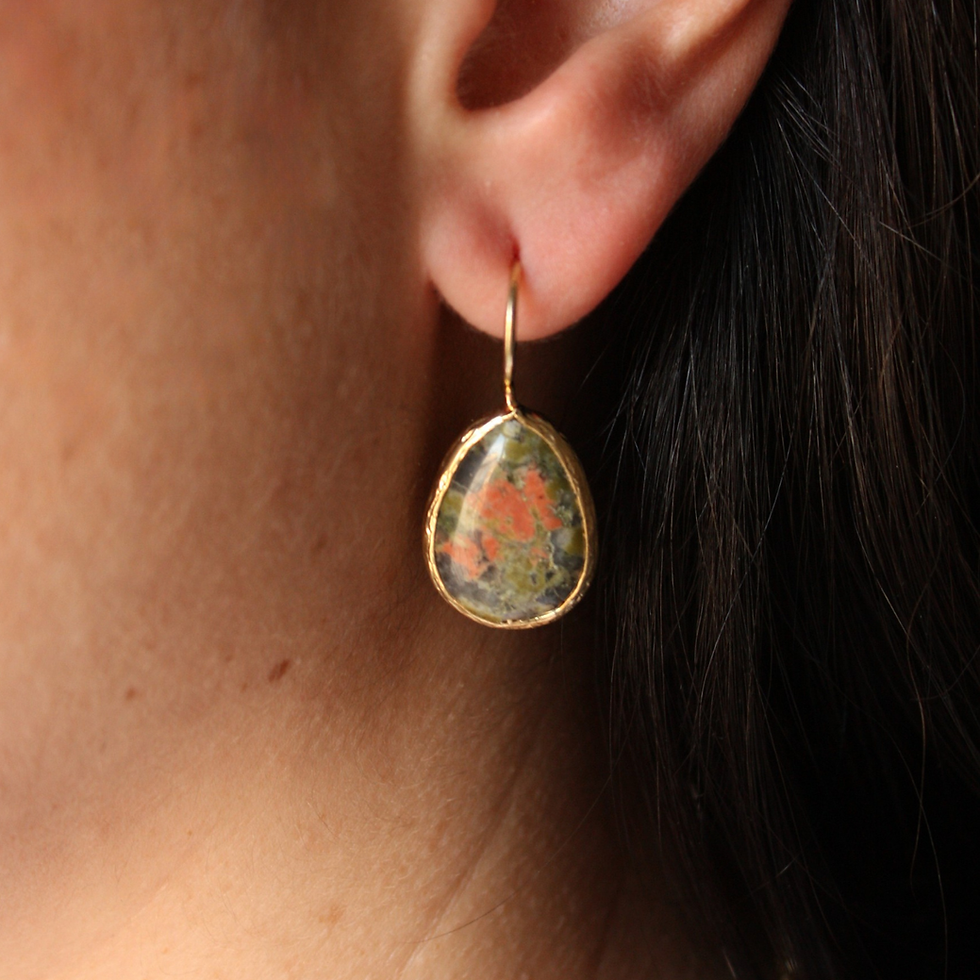Miniatura: Pendientes gota piedra natural