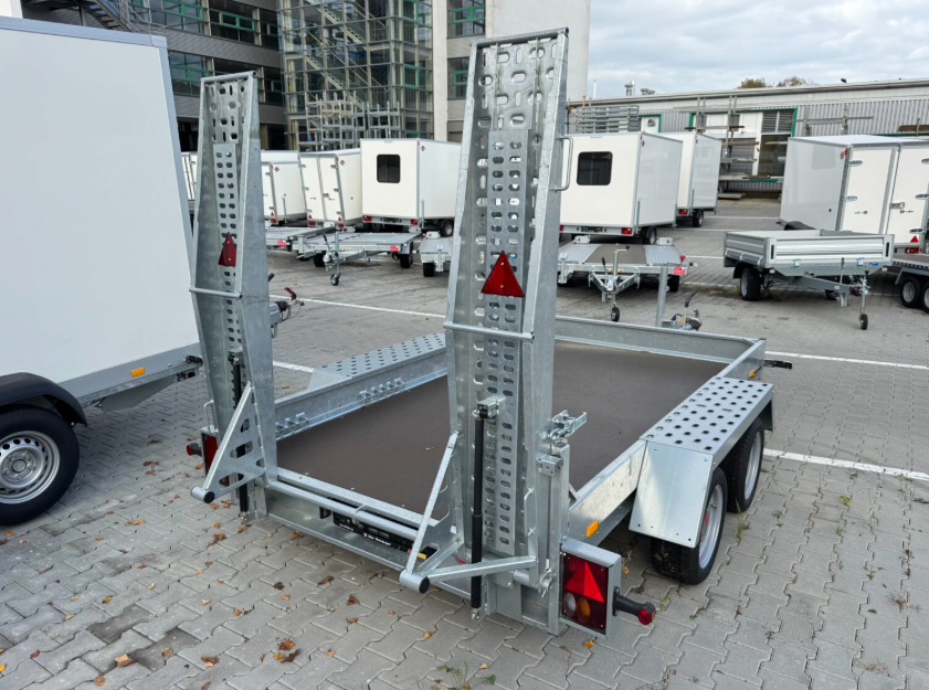 Miniaturbild: Stema BMAT O2 35-30-16.2 Maschinenanhänger – Robustheit und Vielseitigkeit