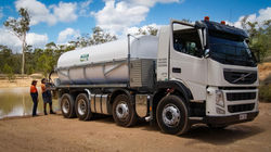 8 Wheeler - 16,000 Litre Capacity with Independant Pumping System
