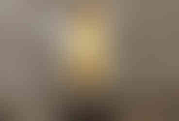 KFISI Magnetic Suspension Desk Light close up of the bulb