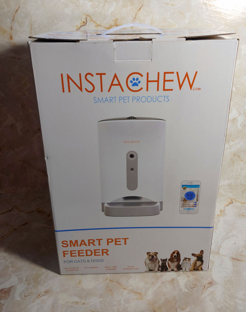 Instachew 2 Smart Pet Feeder box