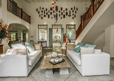 thrively-nourish-wellness-retreat-sri-lanka-wijaya-giri-ahangama-villa-living-room-communa