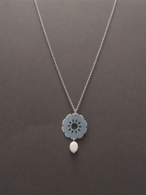 Salomée collier blanc