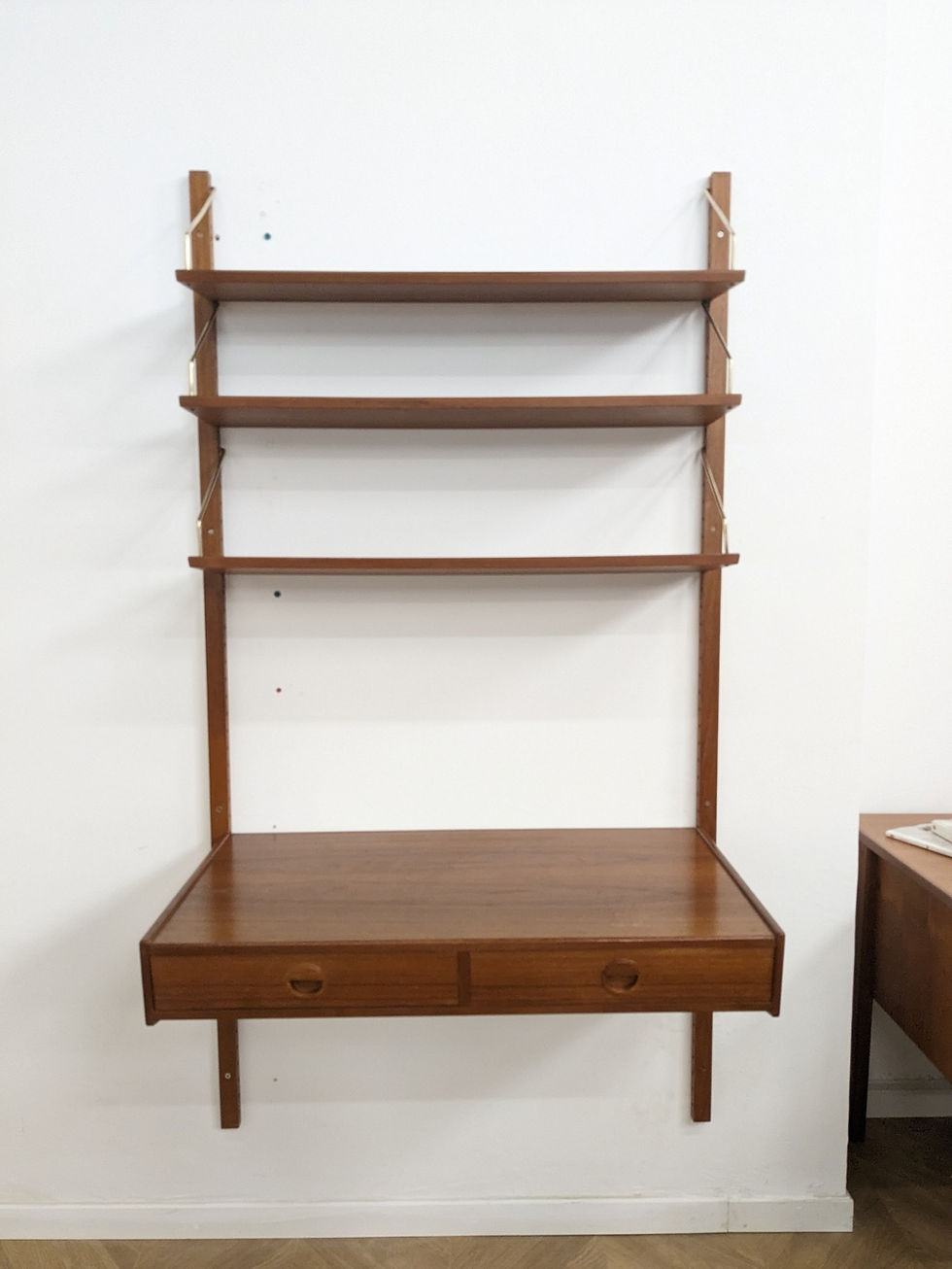 Meuble à système scandinave