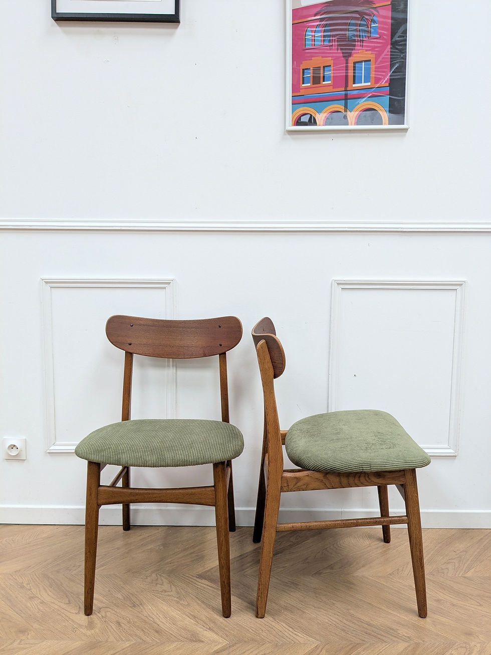 Miniature : Paire de Chaises Scandinaves Teck Années 60 - Vue côté droit