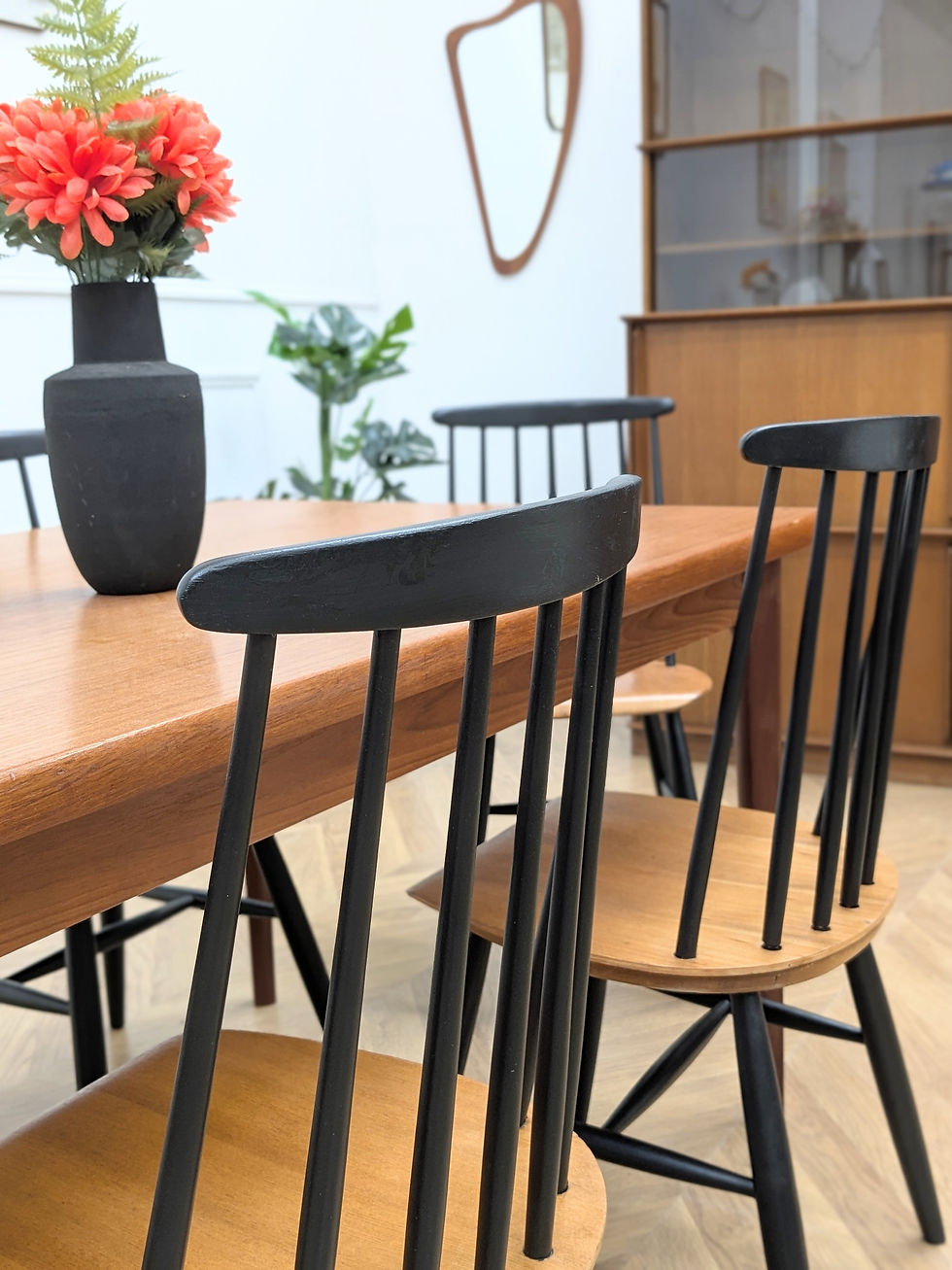 Lot 4 Chaises Fanett Ilmari Tapiovaara - Vue de dos