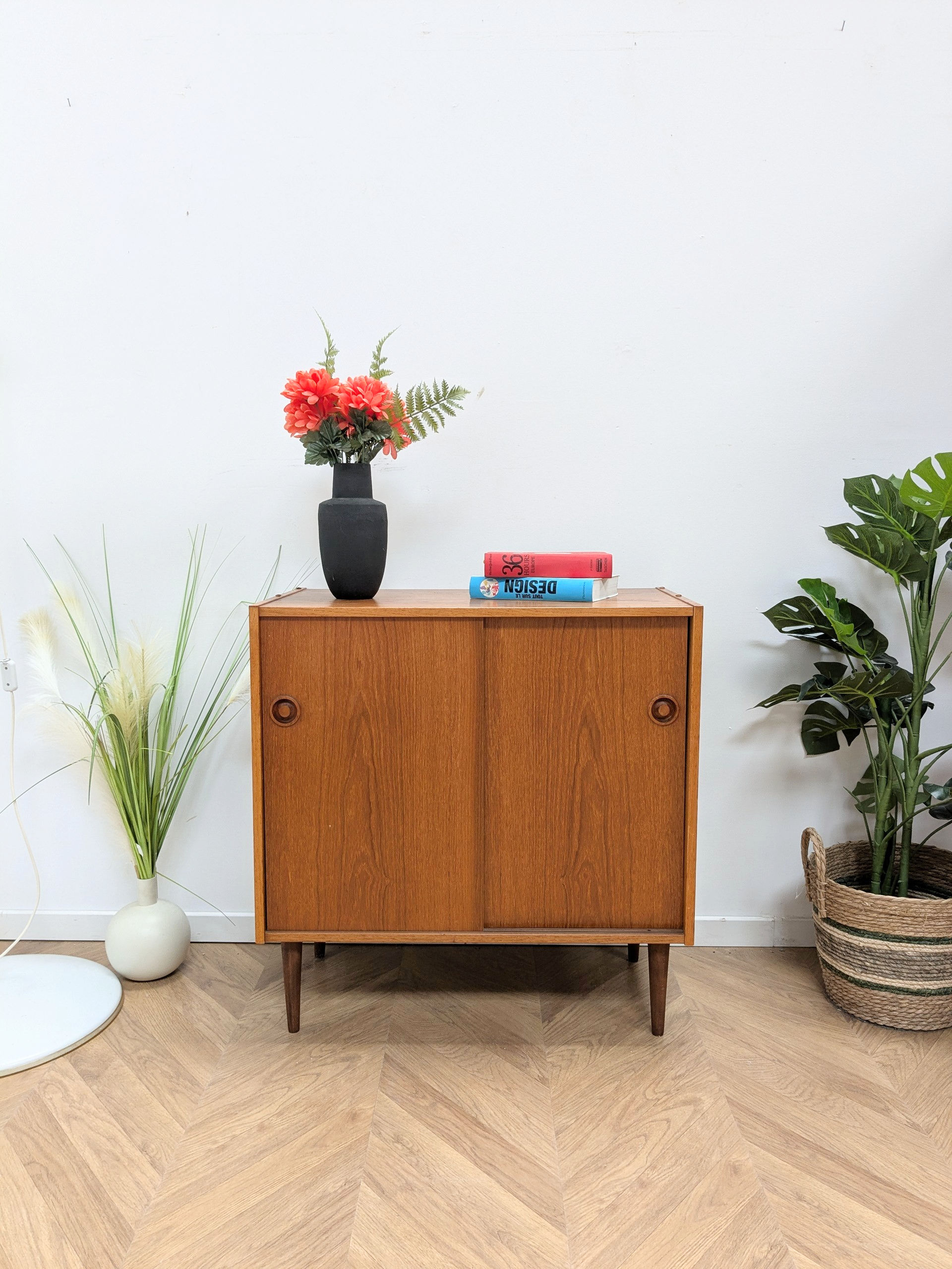 Buffet scandinave vintage - Vue de face