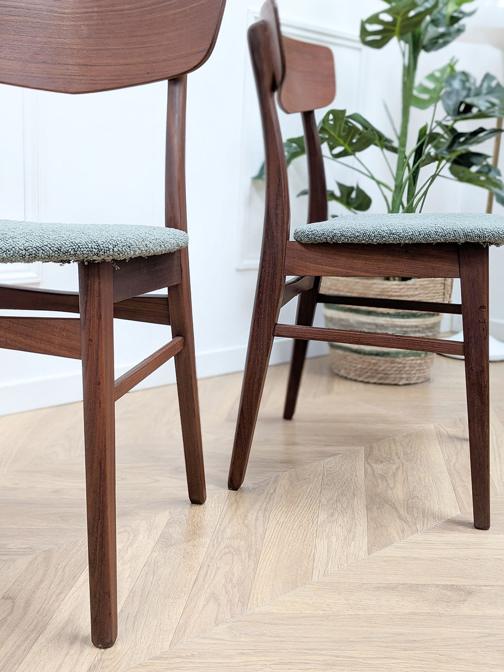 Miniature : 4 chaises scandinaves