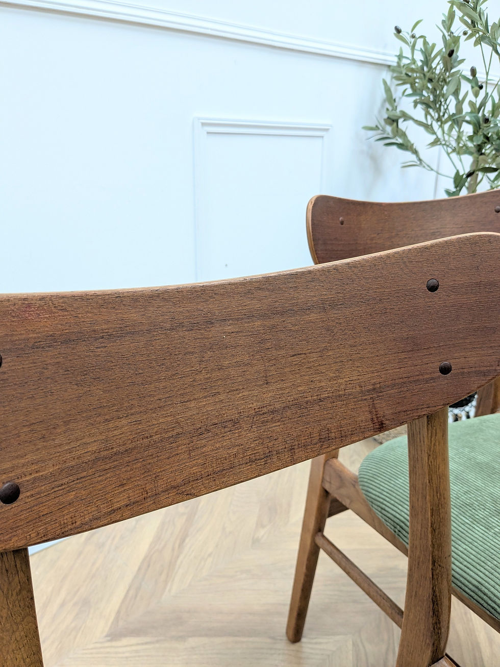 Miniature : Paire de Chaises Scandinaves Teck Années 60 - Détail