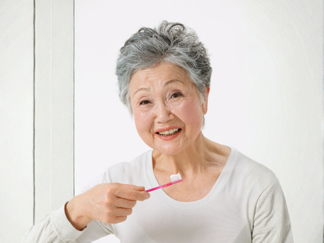 Reclaiming the Smile: Oral & Dental Health Care for Seniors at Home