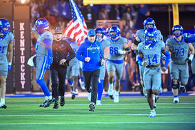 PHOTO GALLERY: No. 12 Kentucky Overcomes Vanderbilt 34-17