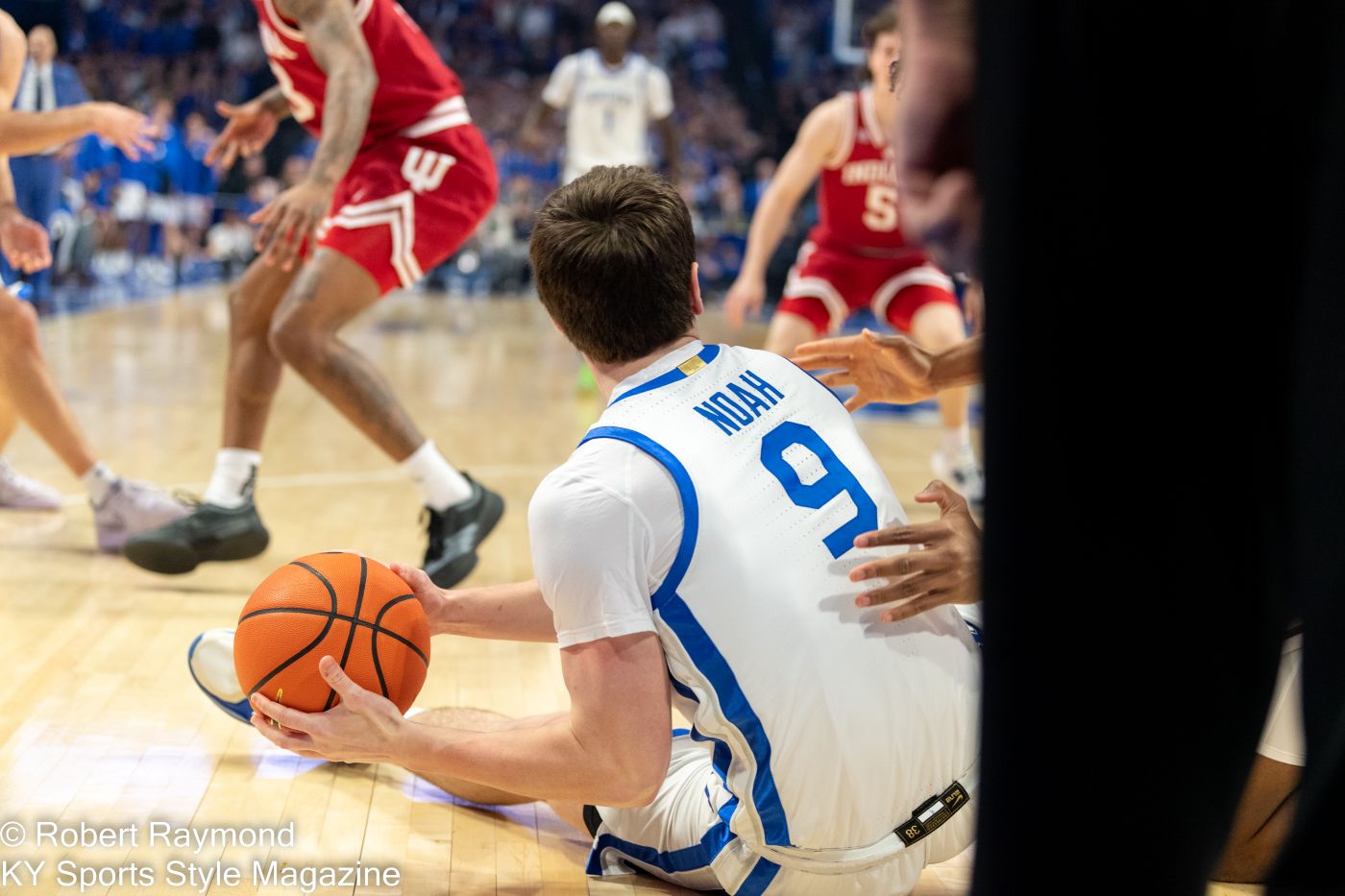 PHOTO GALLERY: Kentucky Overcomes Indiana 72-60https://www ...