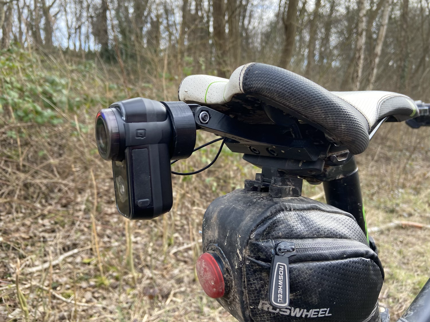 Cycliq Fly 6 - Saddle Bag Compatible  Seat Mount