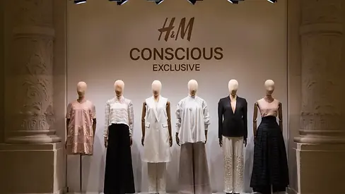 hm-conscious-exclusive-4.webp