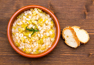 zuppa con farro.jpg