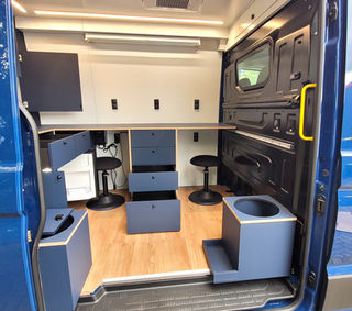 VW Crafter Tierarzt ET Service Ausbau - Laborstauräume Überblick