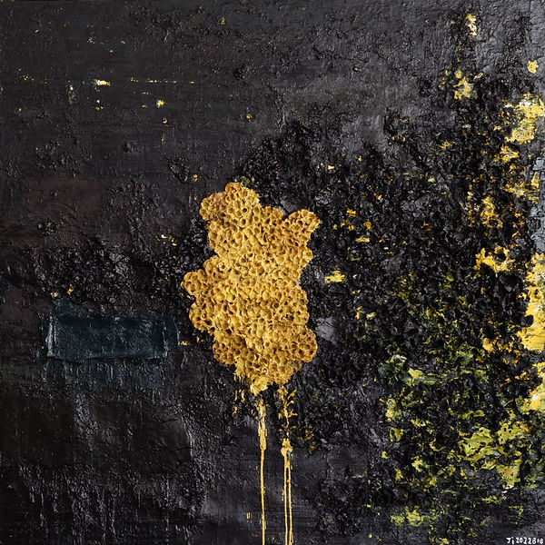 Under Gravity 2022_edited.jpg